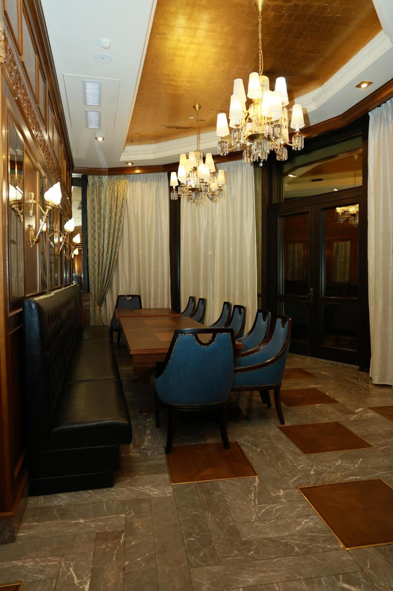 Golden Palace Hotel Yerevan Bagian luar foto